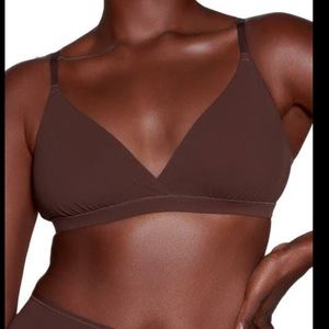 SKIMS Fits Everybody Crossover Bralette in Cocoa NWT